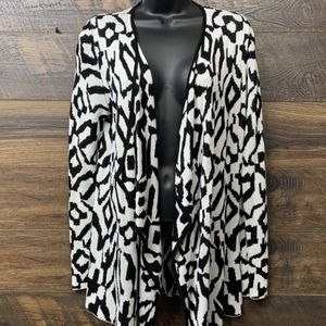 Fontana Black/White Cascading Open Drape Long Cardigan. Size Medium. NWT